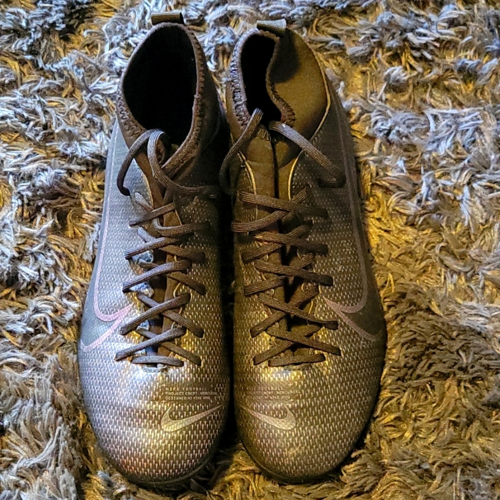COPY - Nike youth soccer girl cleats, size: us 5.5, color: black
